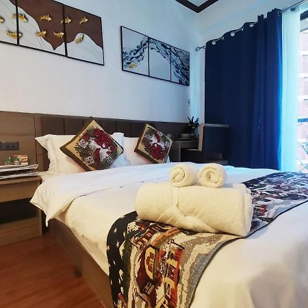Warm Makati Aparthotel Makati City Bagian luar foto