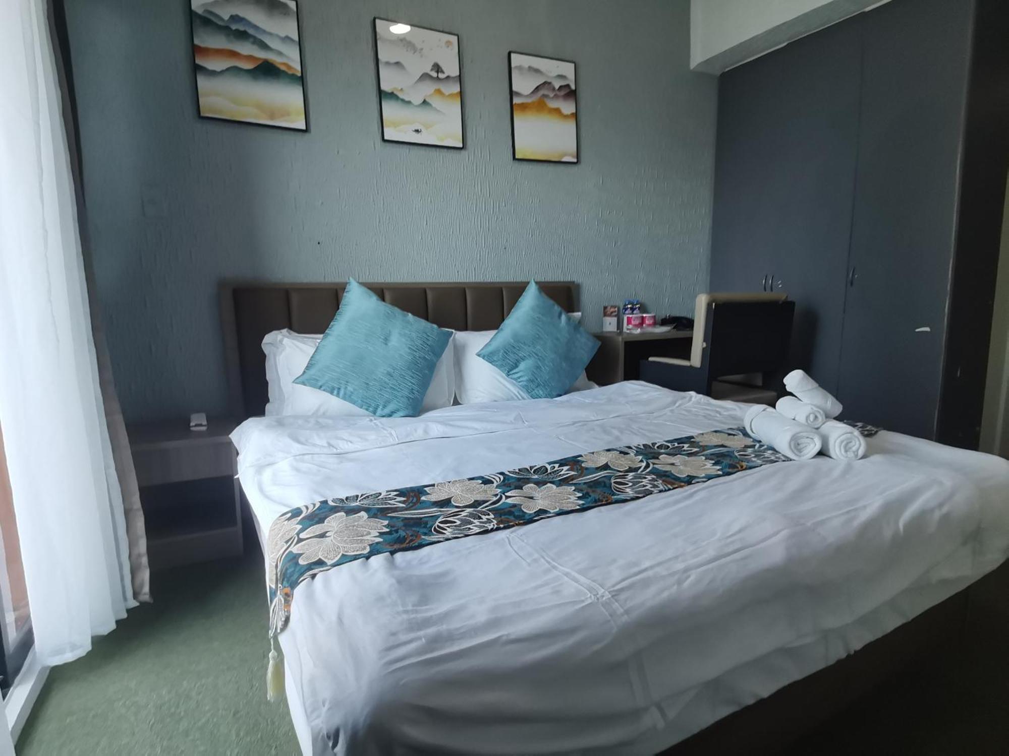Warm Makati Aparthotel Makati City Bagian luar foto